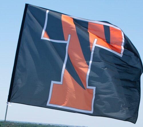 Team Banners and Flags, Field Runner, field runners, Cheer Flag, cheer flags, Cheerleader Flag, cheerleader flags, battle flag, battle flags, spirit flag, spirit flags, team flag, team flags, running flag, running flags, custom flag, custom flags