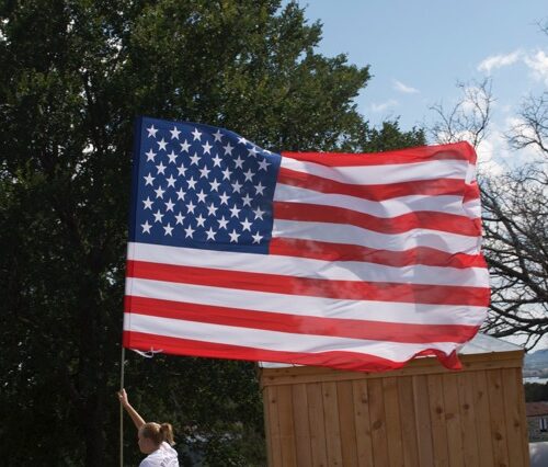 Field Runner, field runners, Cheer Flag, cheer flags, Cheerleader Flag, cheerleader flags, battle flag, battle flags, spirit flag, spirit flags, team flag, team flags, running flag, running flags, custom flag, custom flags